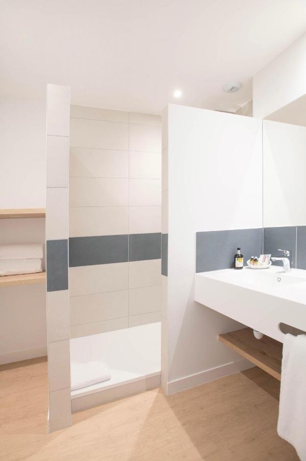 Logis Les Cepages / Restaurant Le Raisin Apartment Понт-де-Во Екстериор снимка